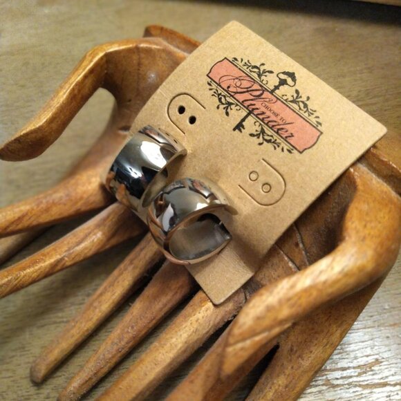 Plunder Design Deja Earrings - Picture 3 of 4